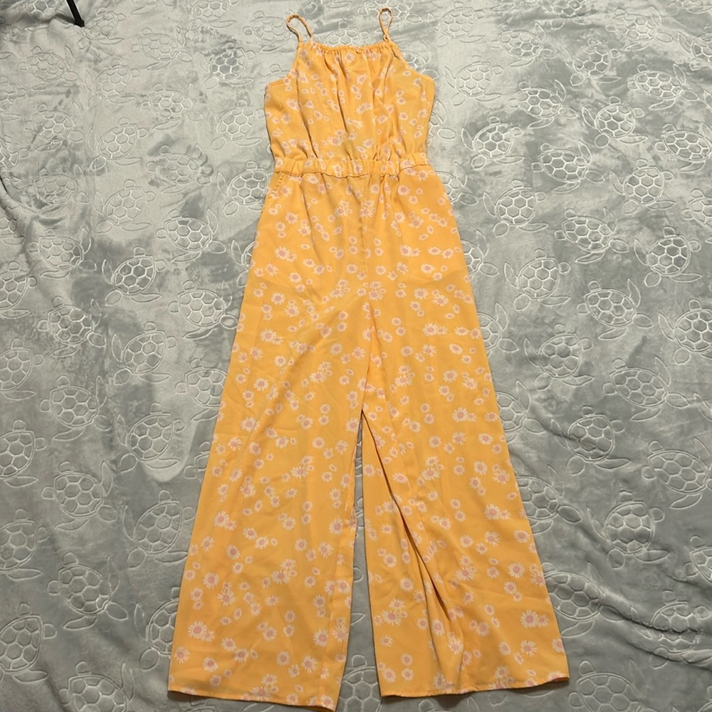 H&M size 14 year old never wore